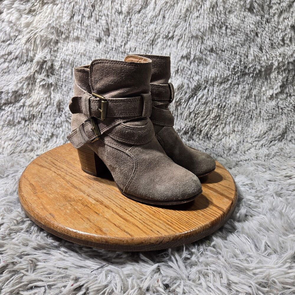 Unbranded Womens Tan Suede Buckle Ankle Boot Pull On Size 7.5 Bohemian Steampunk